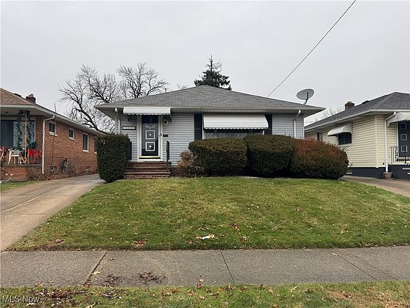 2nd image of 13129 Darlington Ave