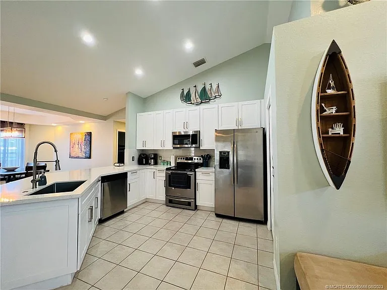 1309 Carlton Ct — Photo 13