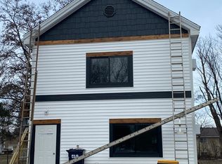 616 Hilton St, Prescott, WI 54021