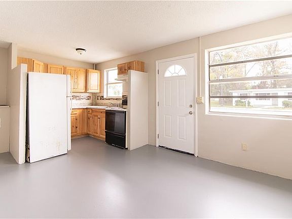3rd image of 706-708 Orange Ave #706-708