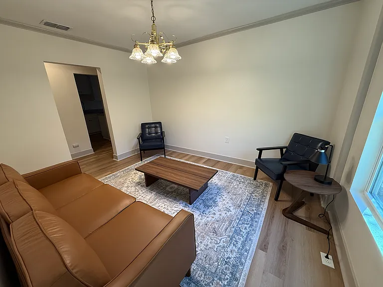 1002 S Glenwood Blvd — Photo 34