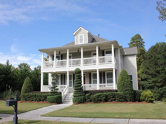 2nd image of 611 Pine Grove Ave