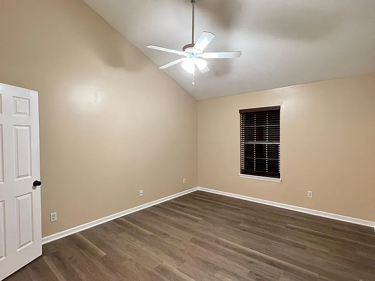 5600 NE 80th Ter #3B — Photo 11