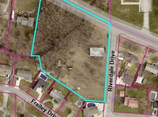 55617 Riverdale Dr, Elkhart, IN 46514