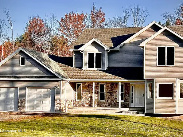 29 Al Kaz Ln, Forest City, PA 18421