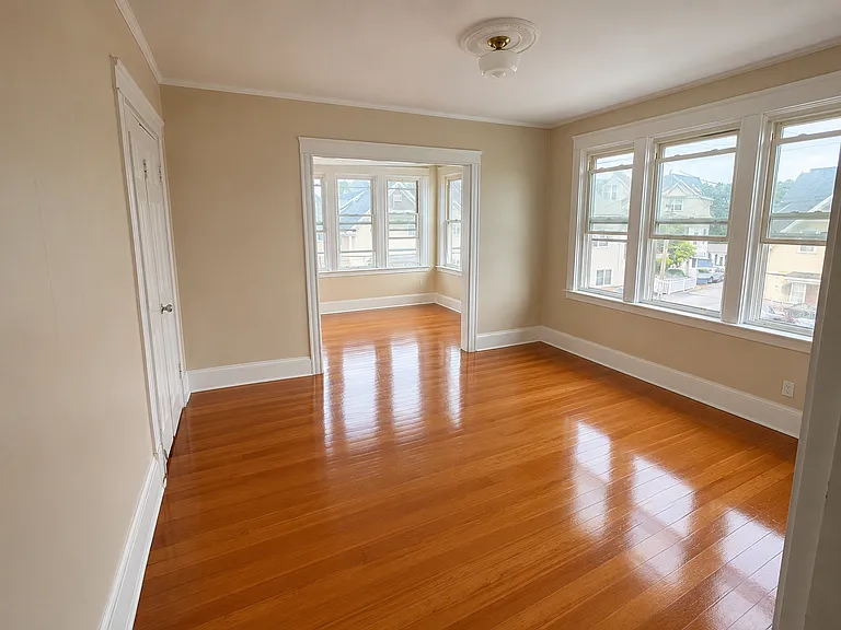12-14 Whitney St #2 — Photo 7