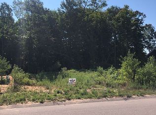 2770 Pinehill Dr, Holland, MI 49424