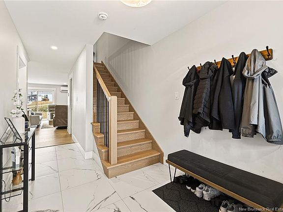 3rd image of 182 Norbert St