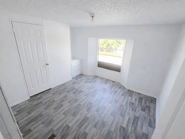 110 Deborah Dr #20 — Photo 14