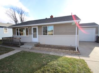 2745 W Saint Anne St, Rapid City, SD 57702