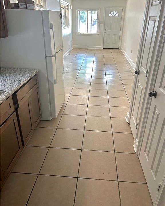 2nd image of 2032-34 Franklin Ave