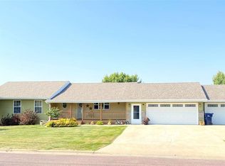 601 S Susan Ave, Crooks, SD 57020