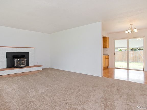 3rd image of 213 Ponderosa Dr
