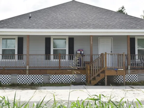 215 W 6th St, Larose, LA 70373