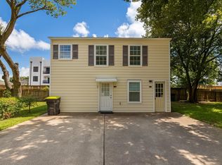 422 W Burleson St, Wharton, TX 77488