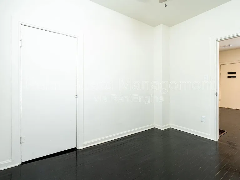1827-1829 W Walker St #2 — Photo 12