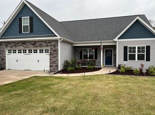 62 Chimney Landing Dr, Rocky Point, NC 28457