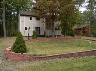446 Hyland Dr, East Stroudsburg, PA
