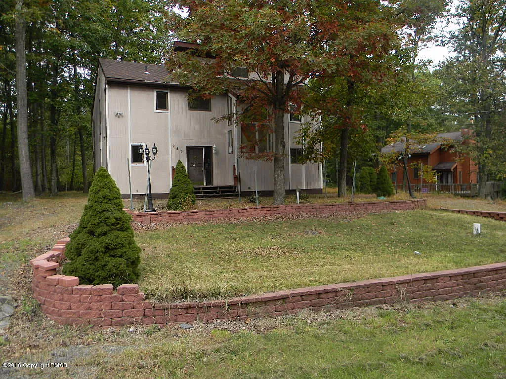 446 Hyland Dr photo 1