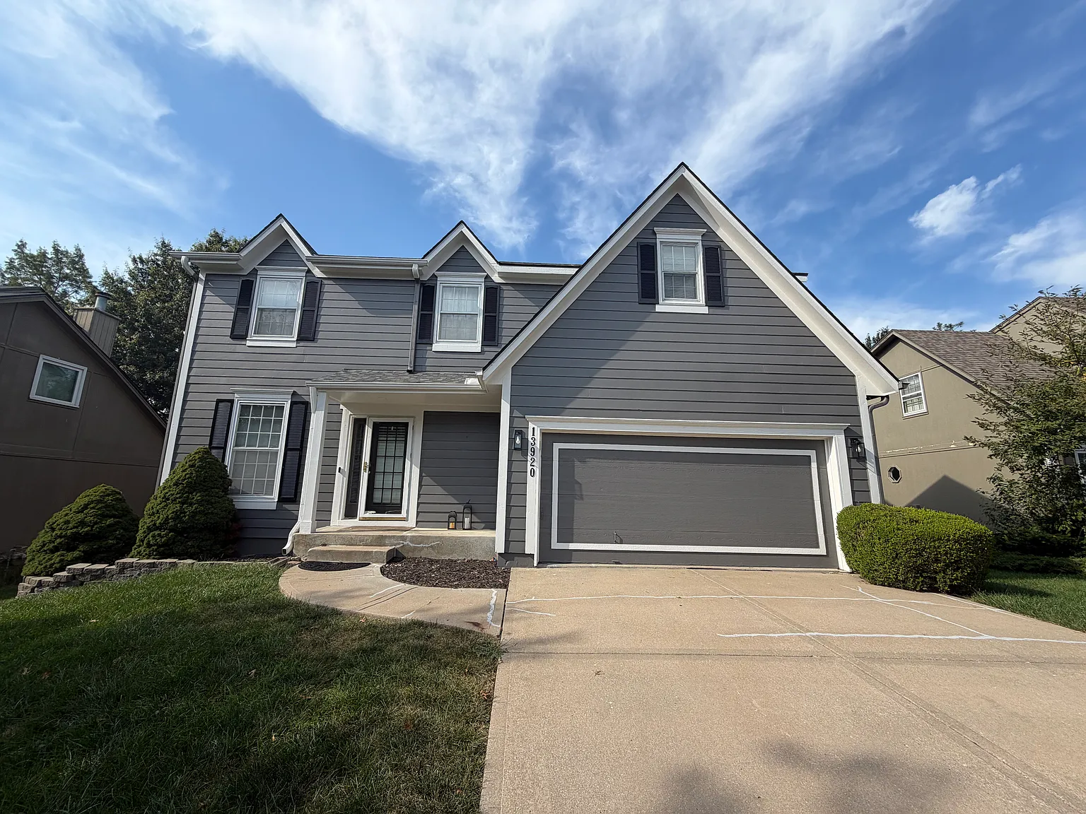 3 bed, 3.5 bath, 2890 sqft, $3,050 — Photo 1