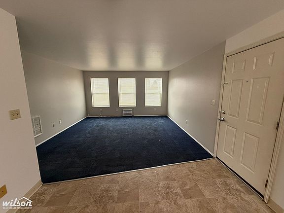 3rd image of 627 N 6th Ave APT 3