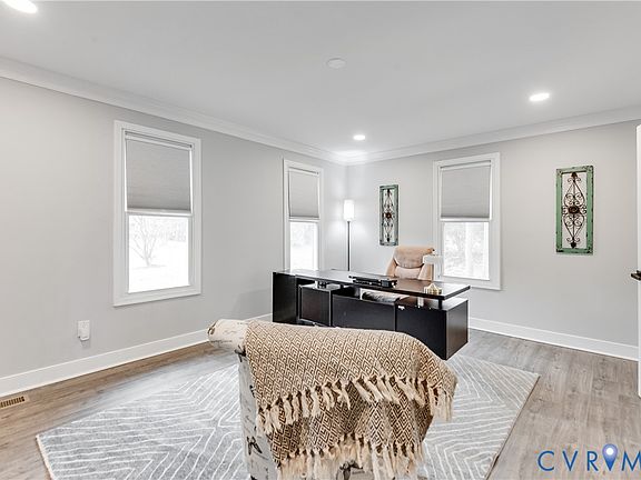 5th image of 406 Beecham Dr