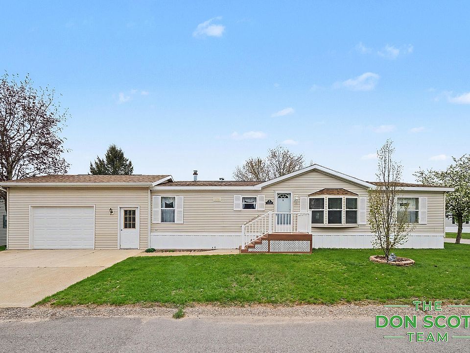 1st image of 3567 Hollyfield Dr
