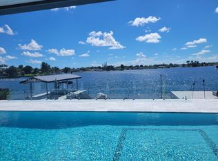17615 NW 85th Ave, Hialeah, FL 33015