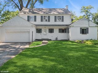 1288 Sunview Ln, Winnetka, IL 60093