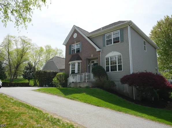 10 Queens Ln, Wayne Twp., NJ 07470