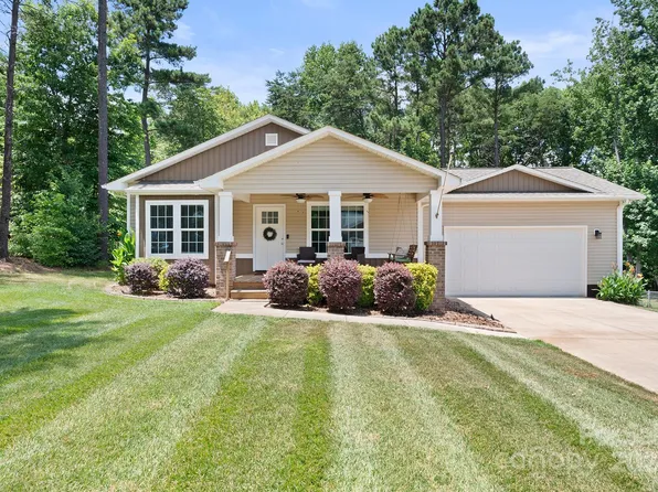 3565 Still Knoll Ln, Sherrills Ford, NC 28673