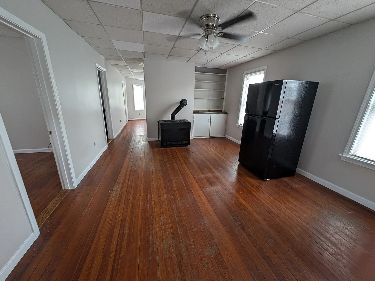3 bed, 1200 sqft, $1,700 — Photo 4
