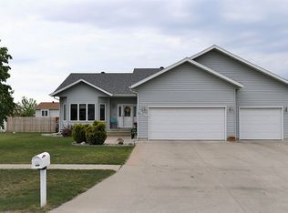 1620 18th Ave E, West Fargo, ND 58078