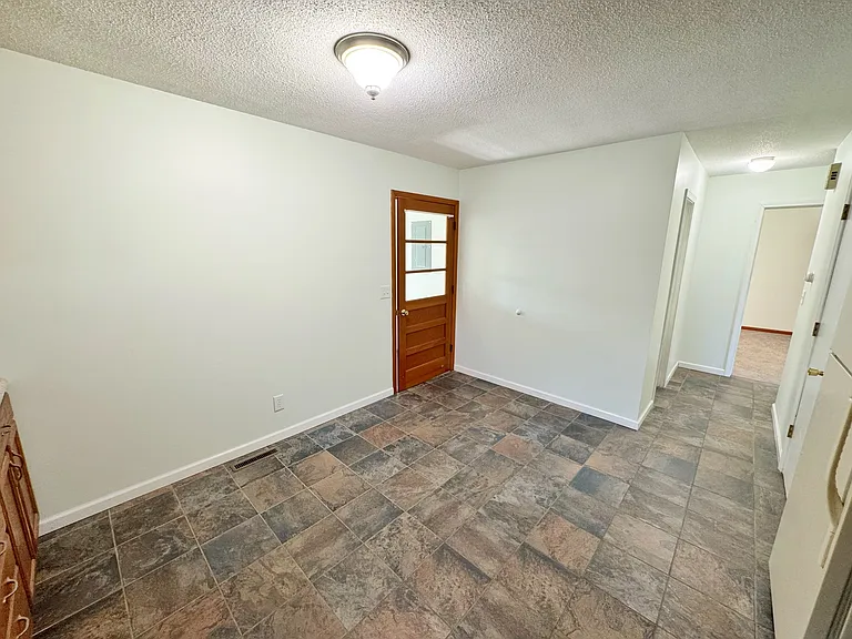 802 N College Ave — Photo 12