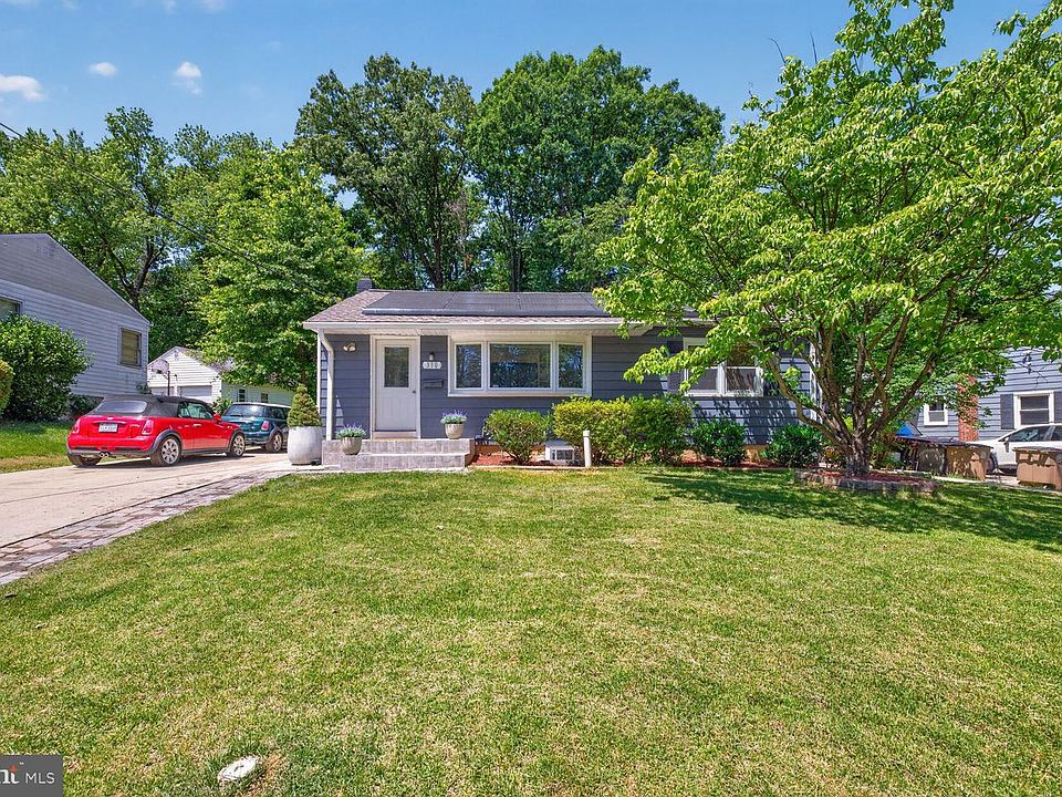 1st image of 310 Edmonston Dr