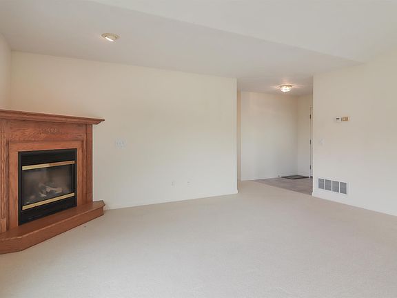 5th image of 1677 Chartwell Dr #6
