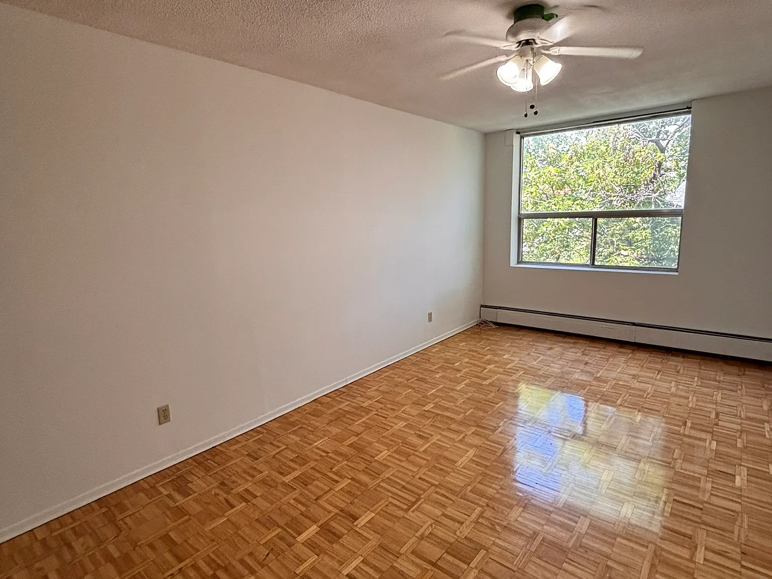 1 bed, 700 sqft, $1,600 — Photo 1