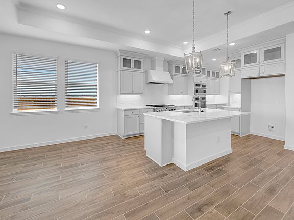 Kitchen Dining Area