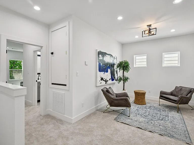 6808 Madrid St — Photo 20