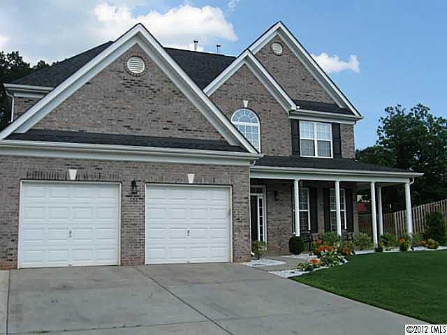 1st image of 107 Autumn Frost Dr