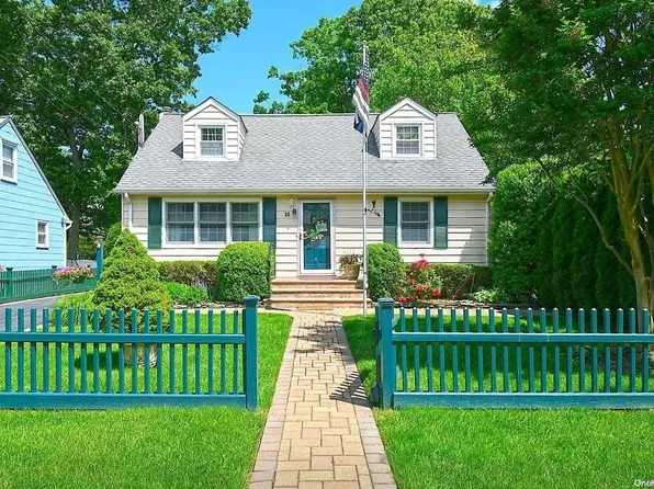 18 Harley Avenue, East Northport, NY 11731