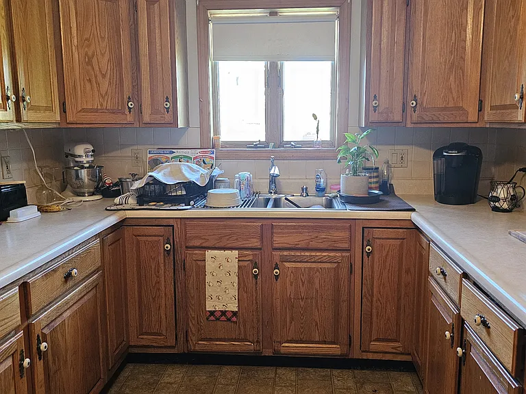 144 Baker St #1R — Photo 5