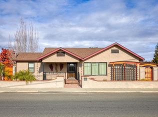 1424 Sierra Rd, Oakdale, CA 95361