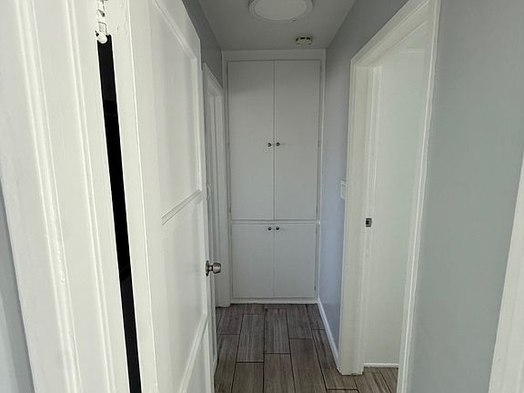 5th image of 10819 Brookshire Ave #10831-50