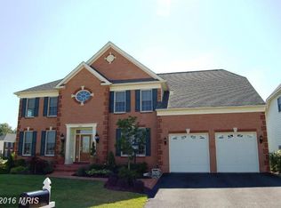 43181 Valiant Dr, Chantilly, VA 20152