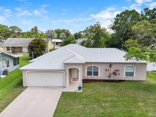 2412 SE Gillette Ave, Port Saint Lucie, FL 34952