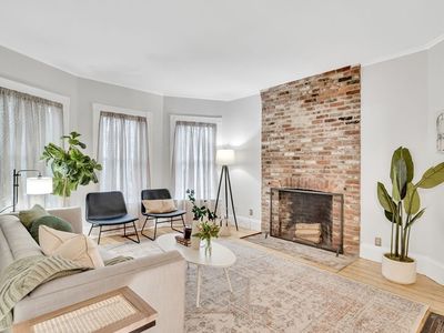 161 Raymond St #1, Cambridge, MA, 02140
