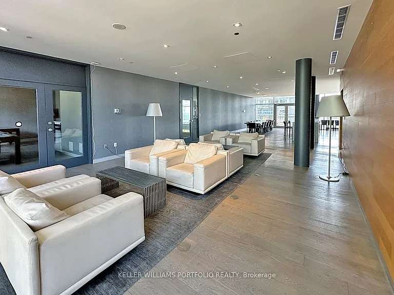 4K Spadina Ave #1618 — Photo 22