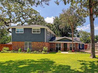 1072 S Masonic St, Bellville, TX 77418