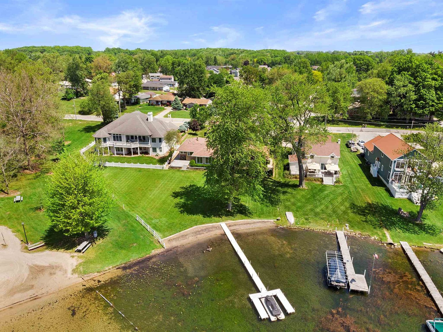 601 E Northshore Dr Syracuse In 46567 Zillow